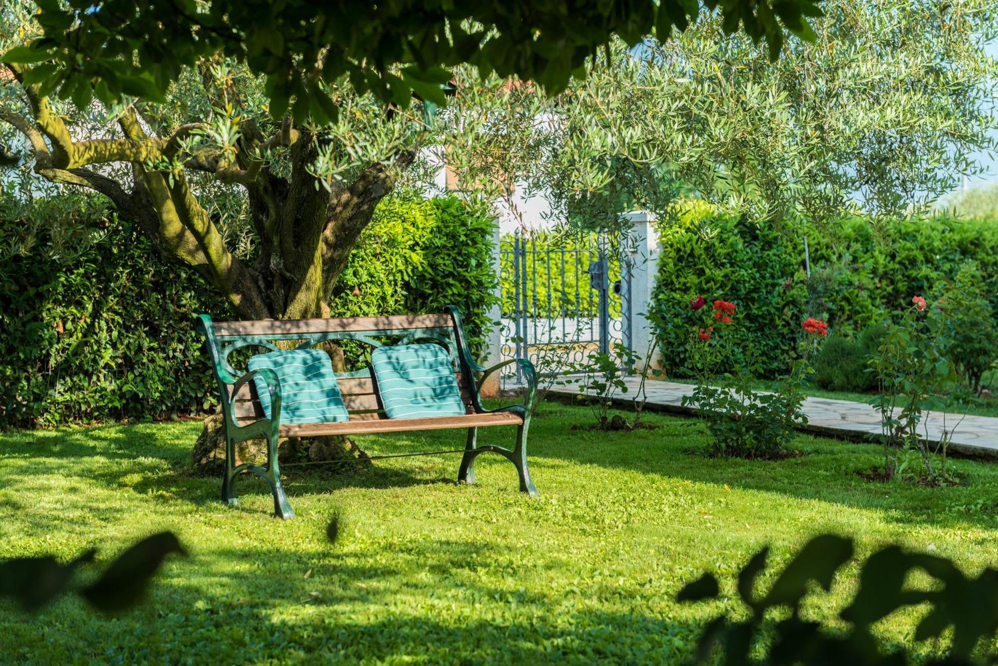 Couette-café Carmela 2*