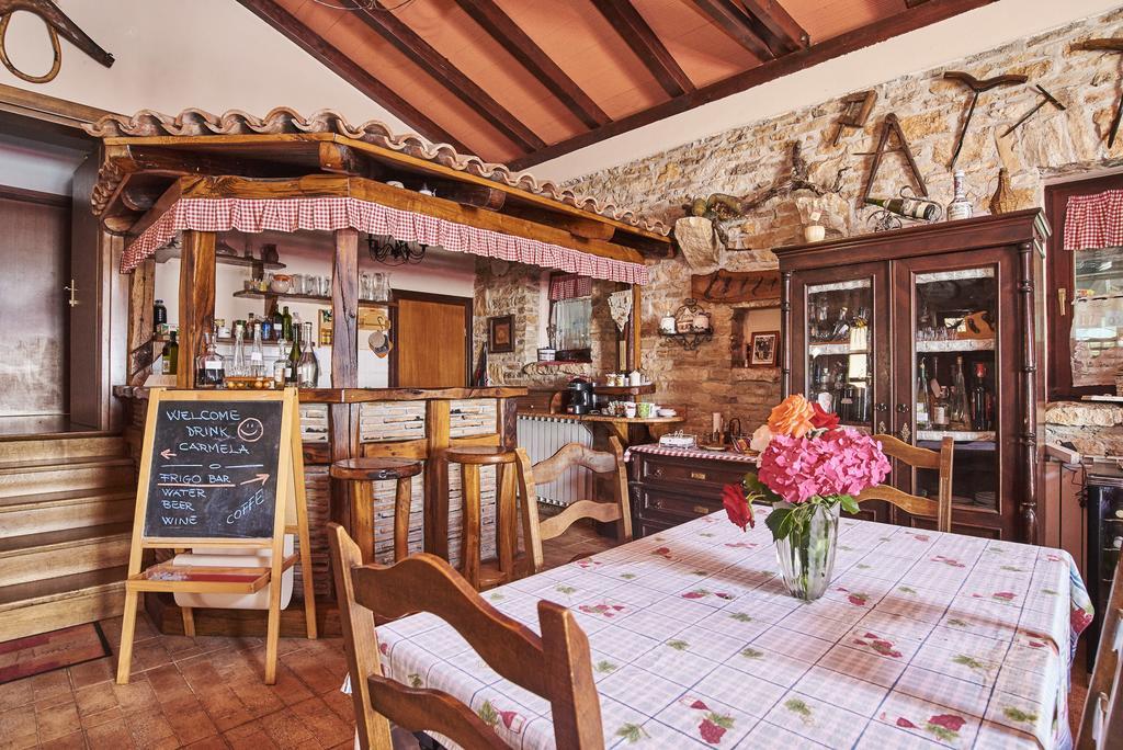 Couette-café Carmela Umag
